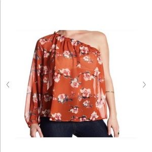 Ro & De one Shoulder floral top Size xs